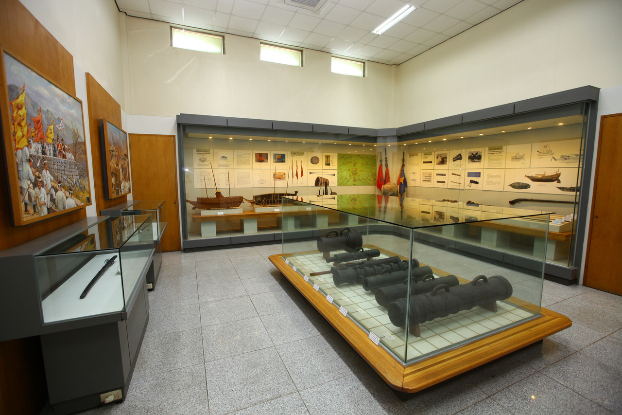 옥포대첩기념관