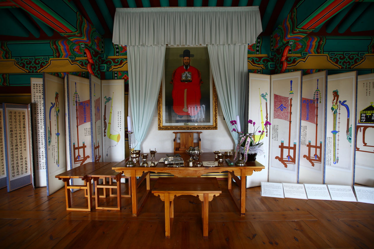 옥포대첩기념관