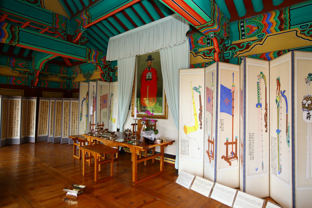 옥포대첩기념관