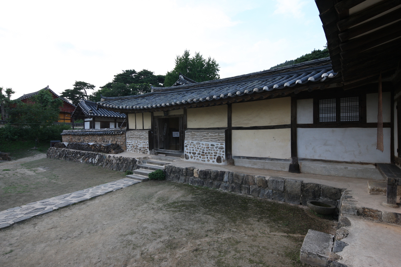 논산 명재고택(구 윤증고택)