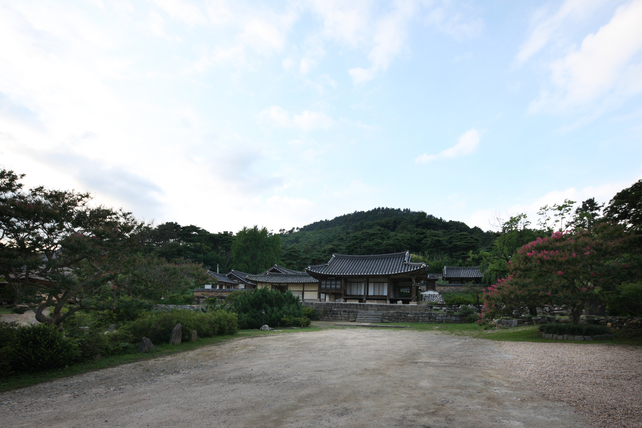 논산 명재고택(구 윤증고택)