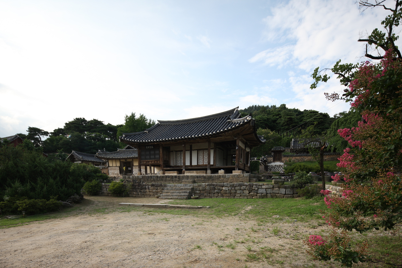 논산 명재고택(구 윤증고택)