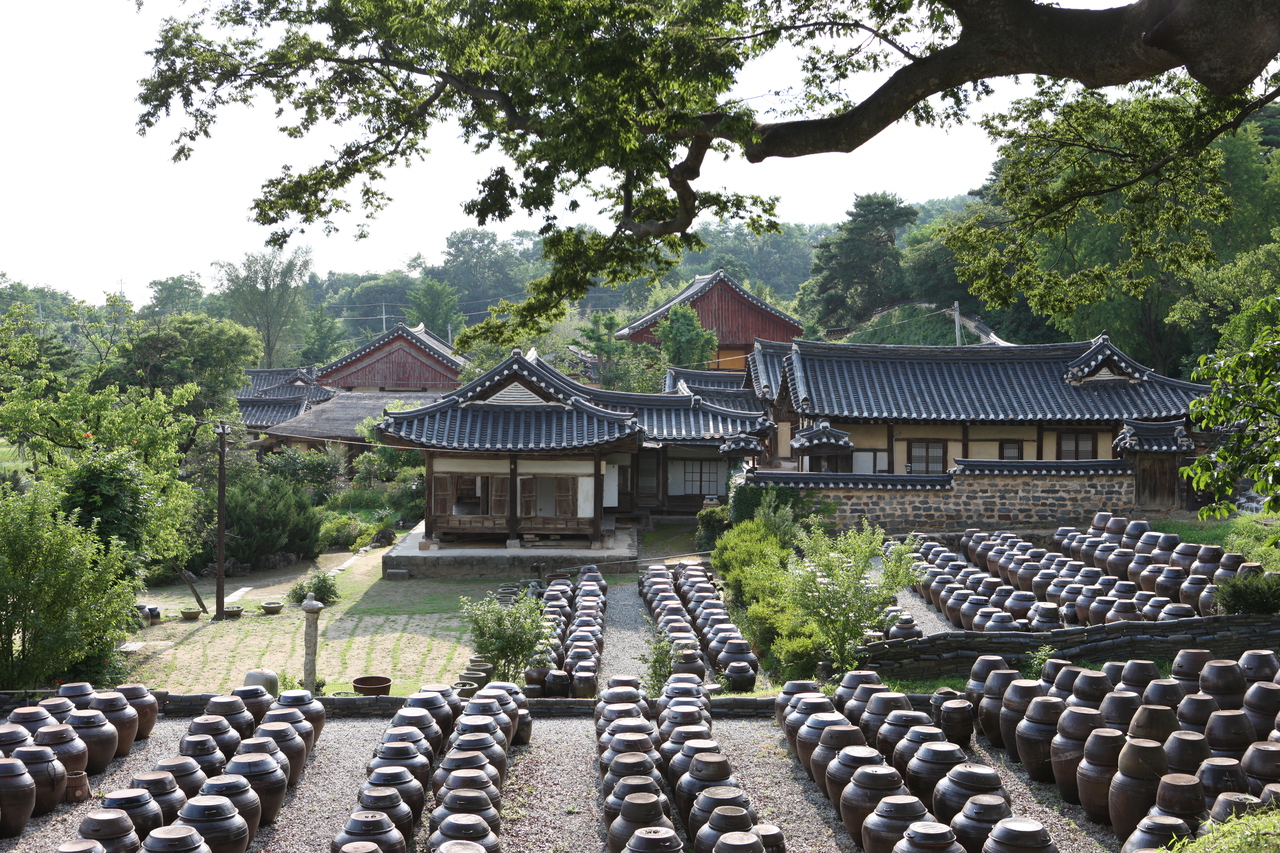 논산 명재고택(구 윤증고택)