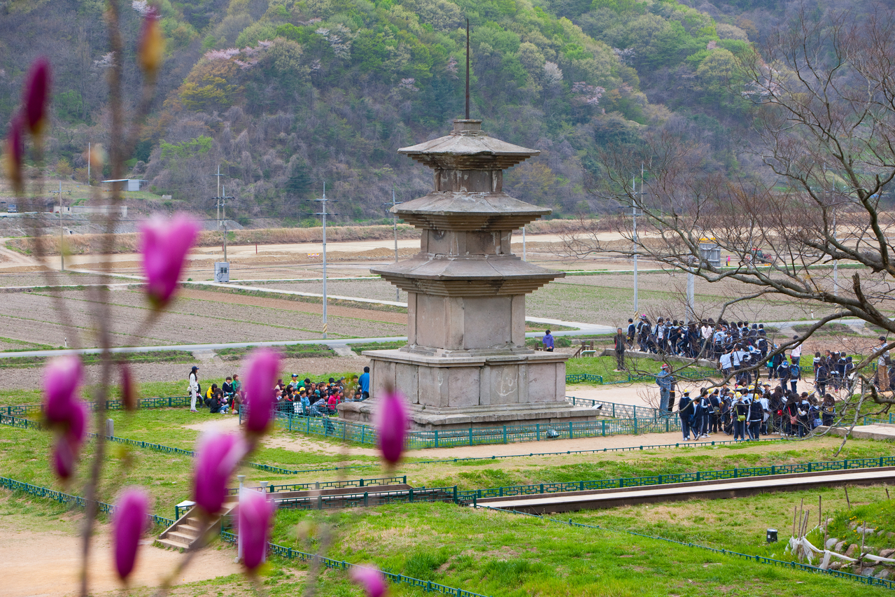 감은사지 삼층석탑