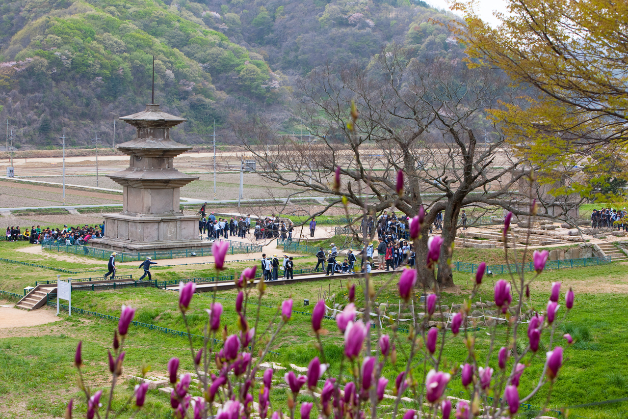 감은사지 삼층석탑