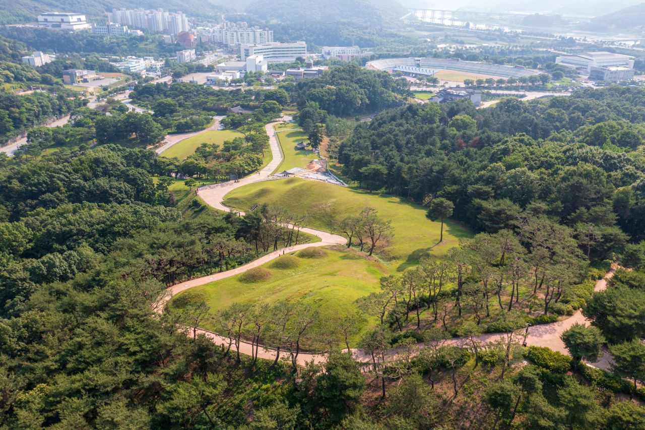 공주 무령왕릉과 왕릉원